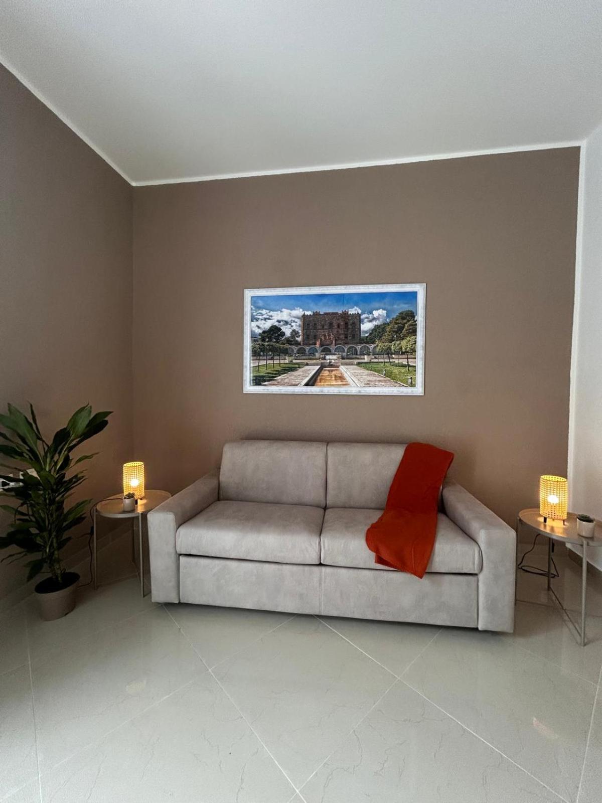 Zisa Apartment
